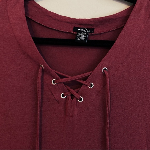 🆕 Rue 21 | Maroon Lace Up Long Sleeve - Picture 2 of 4